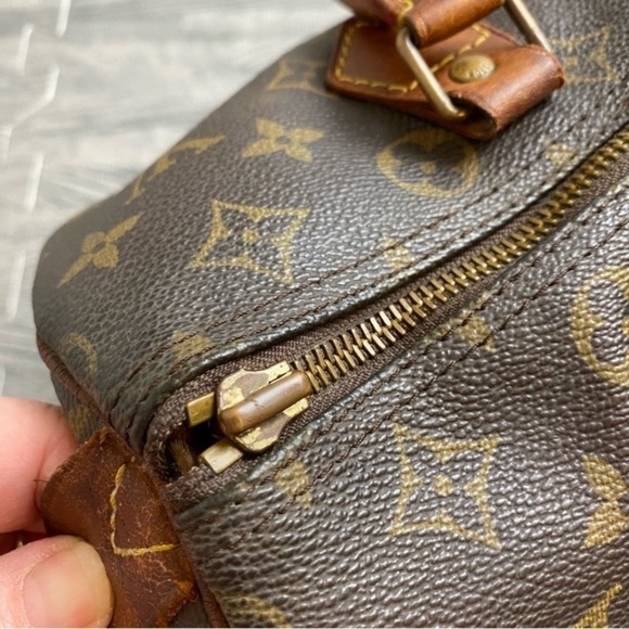 LOUIS VUITTON Monogram Speedy 30 Vintage Coated Canvas - Picture 10 of 17